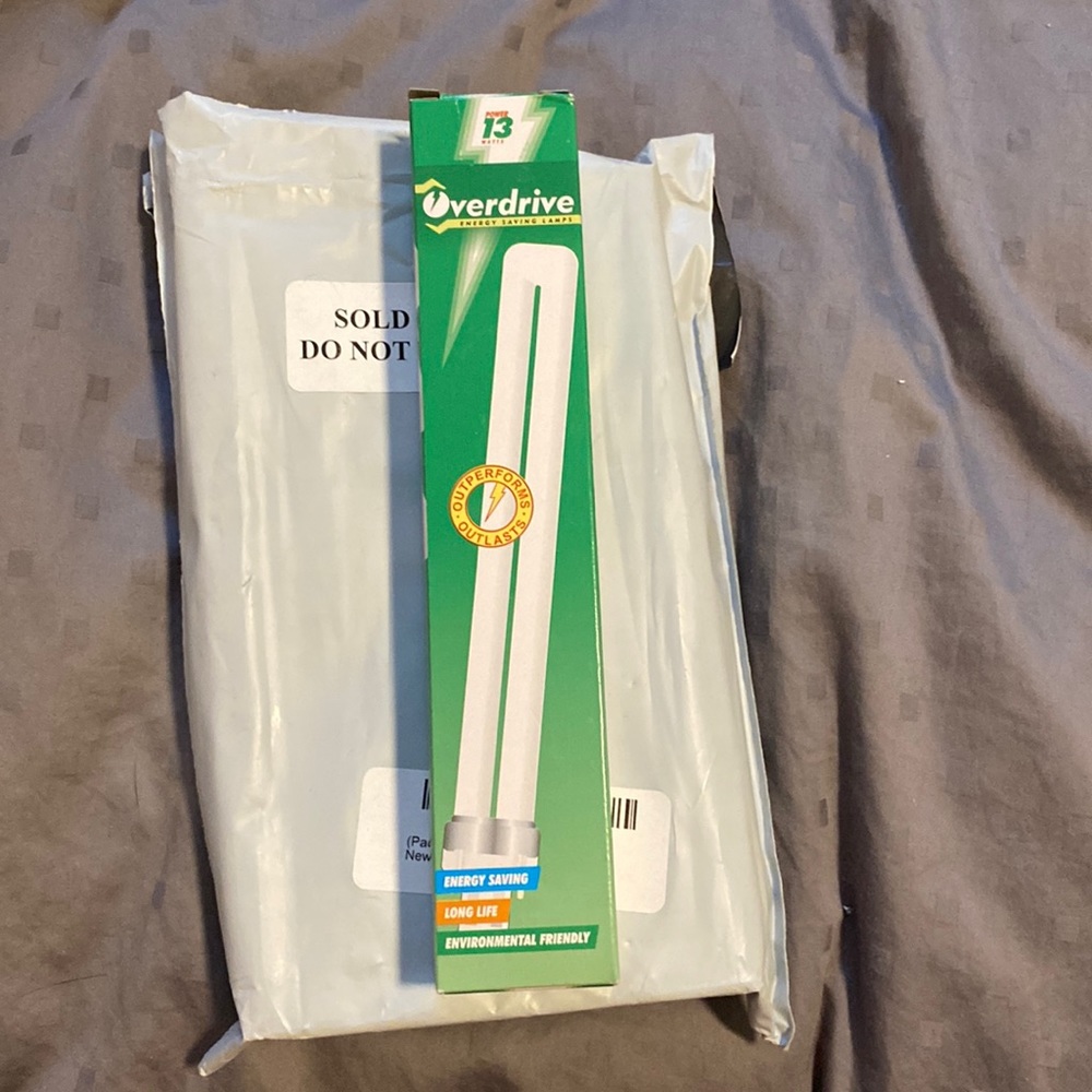 Overdrive long lasting lightbulbs- set of 4, new